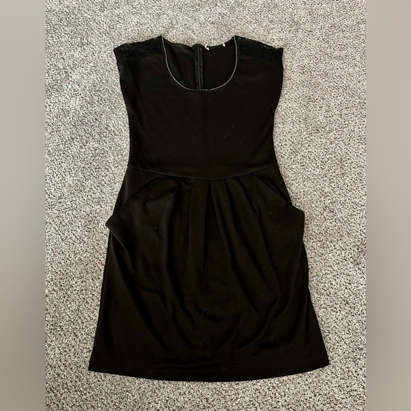 COLLECTIVE CONCEPTS Size S Black Little Black Dress Lace Zipper Trim Accents - Picture 2 of 13